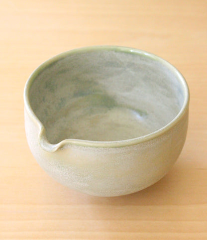 Soft Green | Porcelain + Stoneware Blend Matcha Bowl