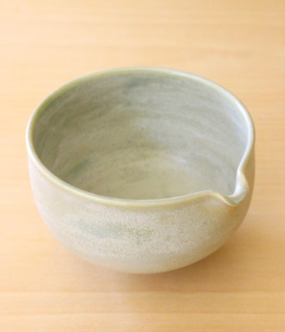 Soft Green | Porcelain + Stoneware Blend Matcha Bowl
